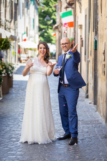 A happy bride and groom in Bracciano