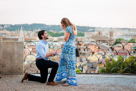 Surprise proposal on the Terrazza Belvedere in Rome