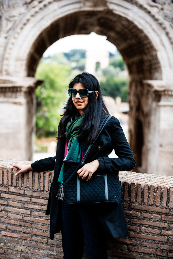 Solo Traveller during a Vacation Photo shoot in the heart of the Eternal City