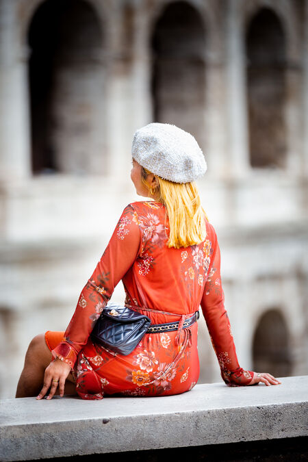 Solo Traveller photoshoot at the Colosseum