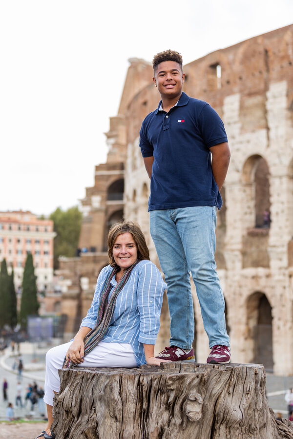 Fun Family Photo Session at the Colosseum in Rome
